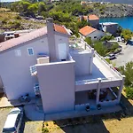 Marija Novigrad (Dalmatia)